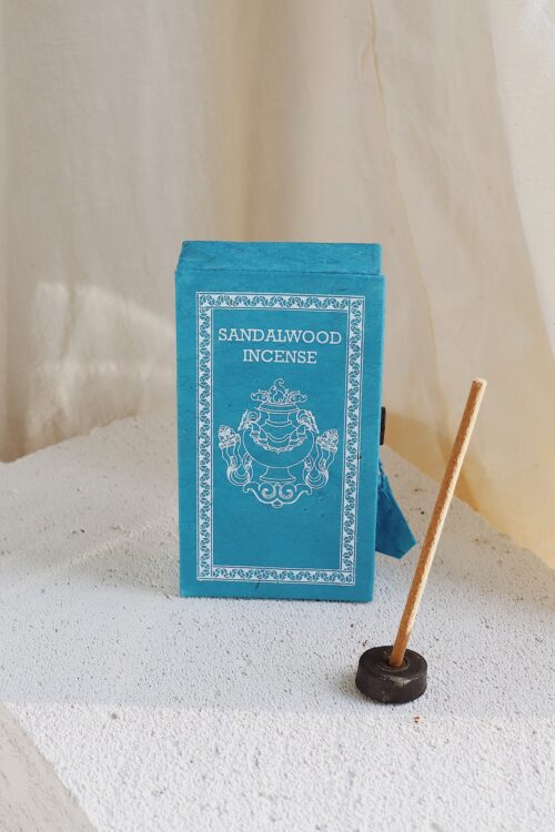 Kadzidła naturalne patyczkowe – zapach drzewo sandałowe 44szt. z podstawką Stupa Incense